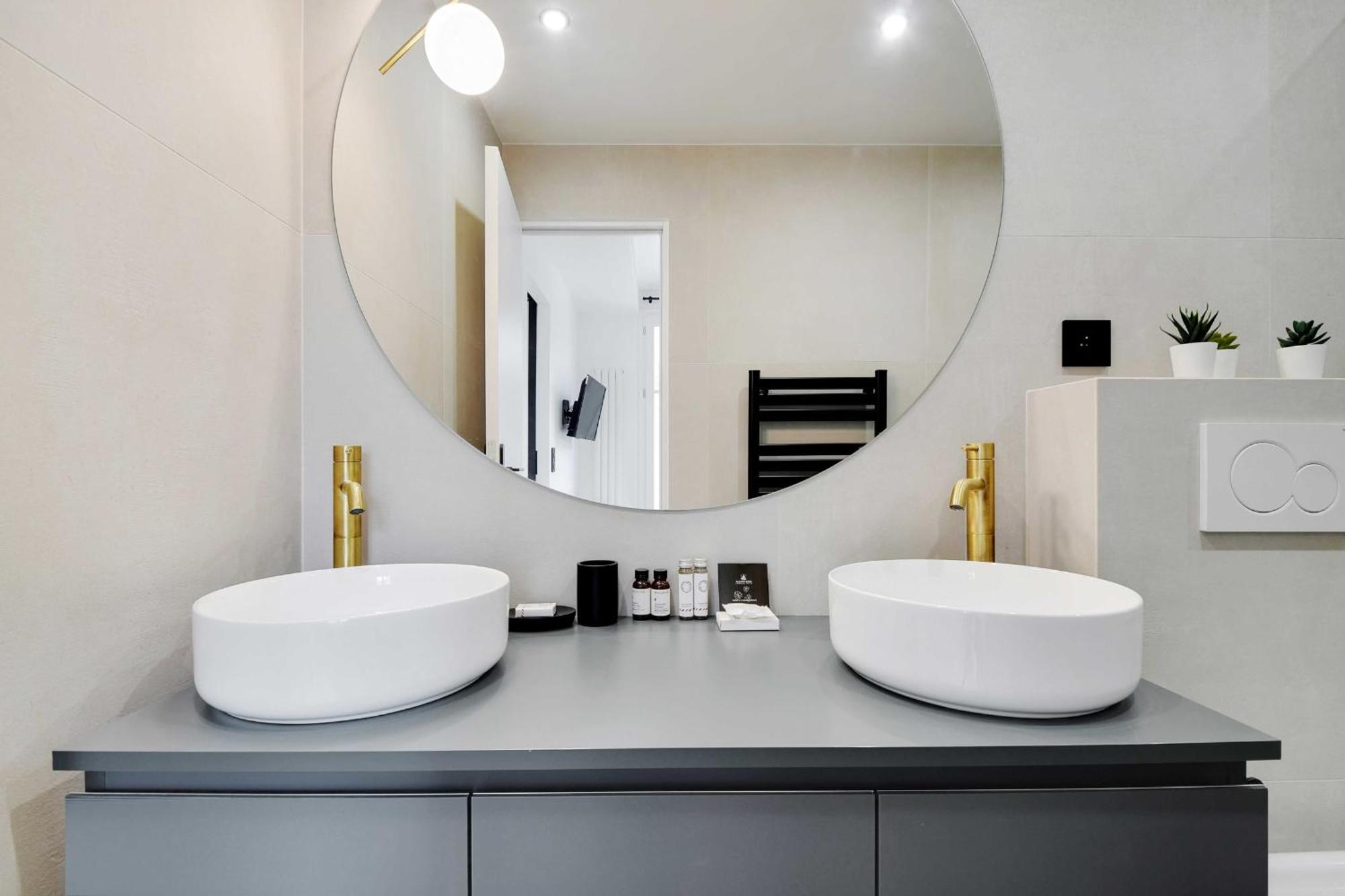 Amazing Apartment 1Br4P Cremieux Gare De Lyon Paris Eksteriør bilde